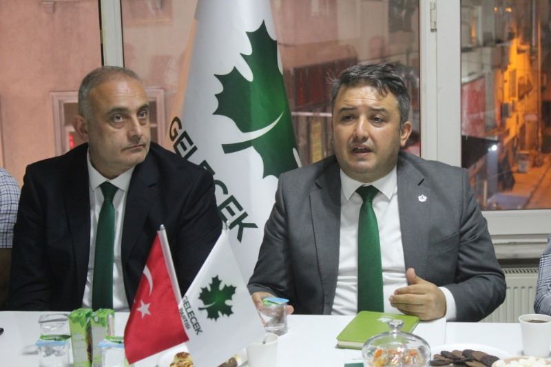 Gelecek Partisi’nde bayrak değişimi