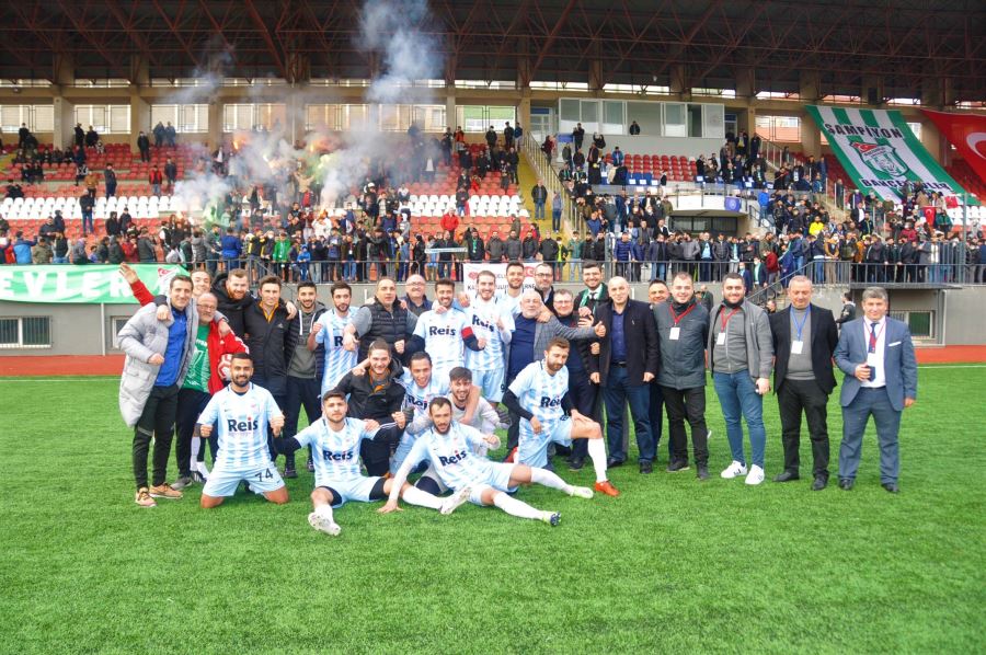 Şampiyon Bahçelievlerspor