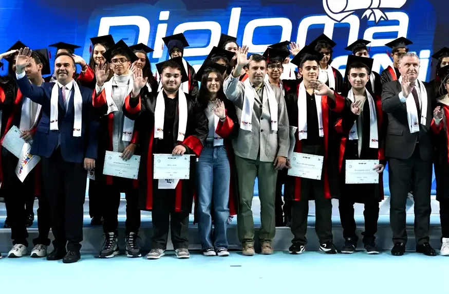 DENEYAP mezunları diploma aldı