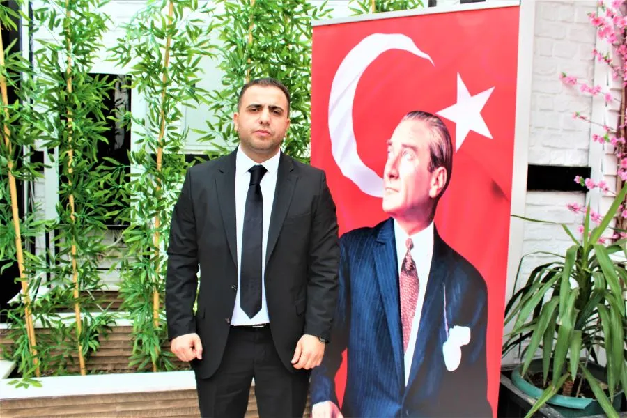 Uğur Kars adaylığını açıkladı